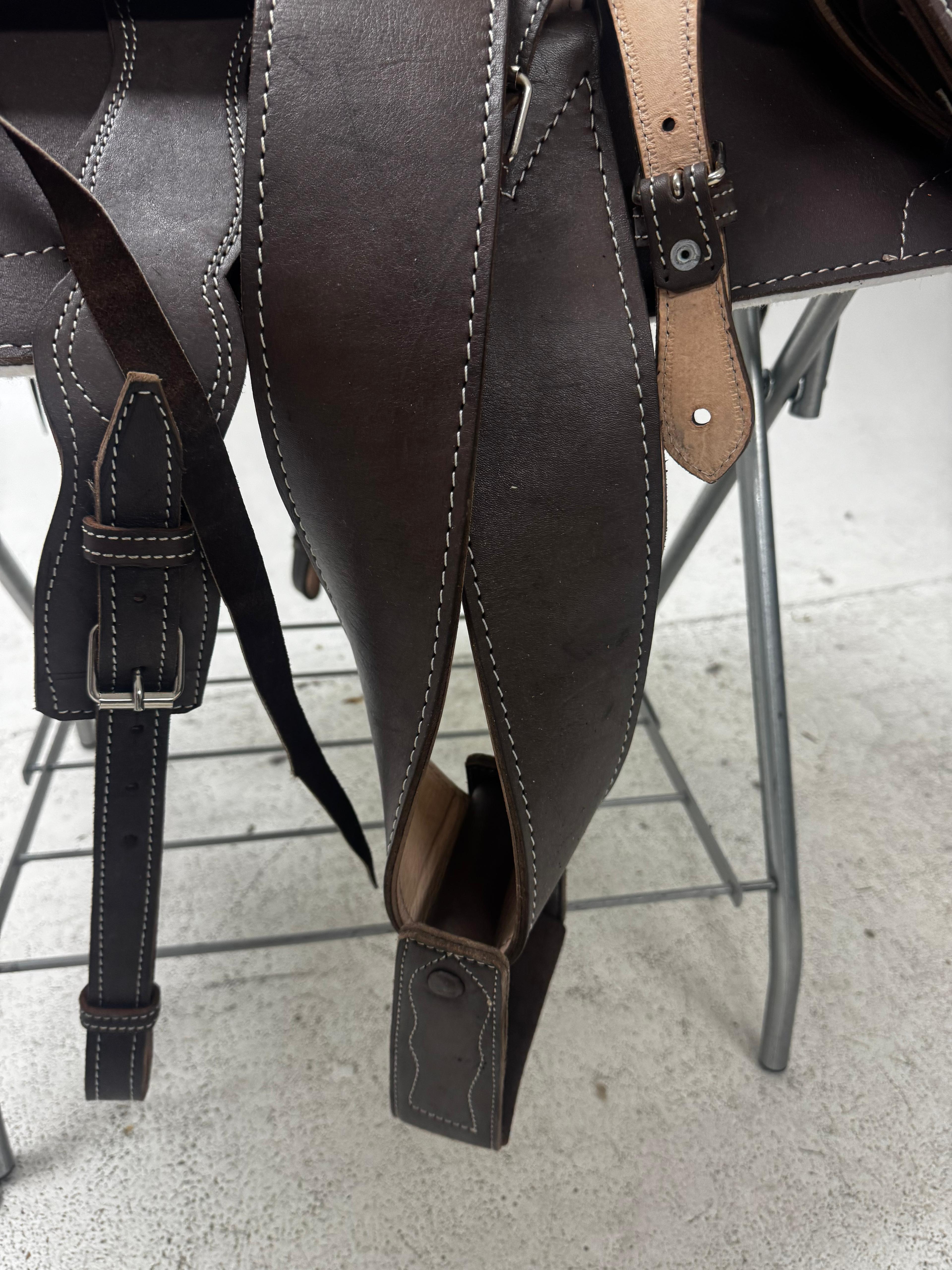 Charro Saddle – Chocolate Brown Leather with Suede Seat (15.5”) “El Cafetero”