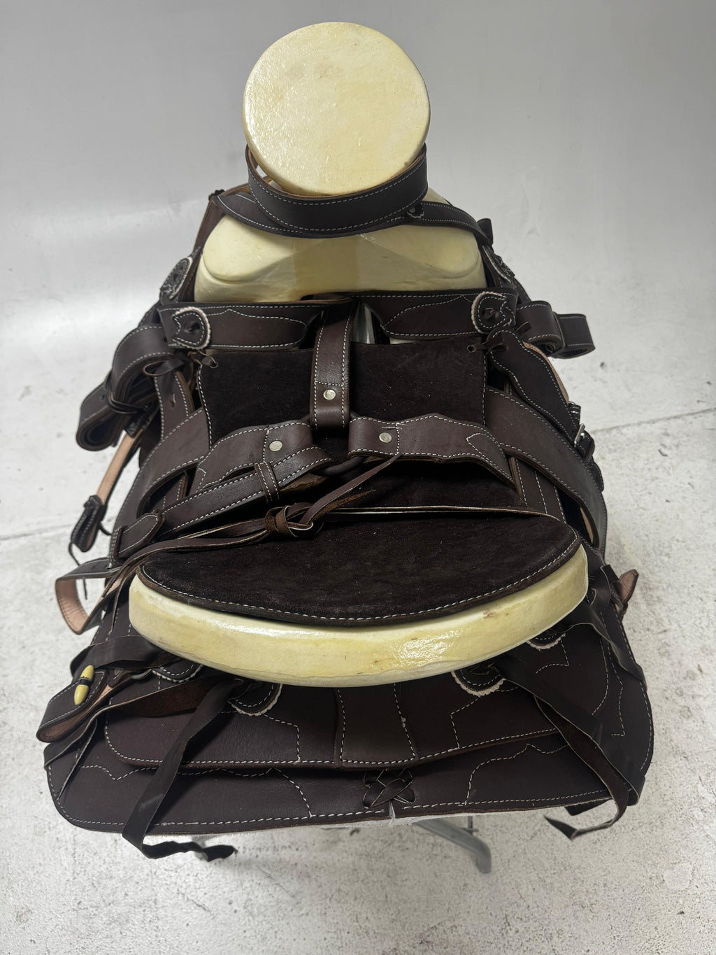 Charro Saddle – Chocolate Brown Leather with Suede Seat (15.5”) “El Cafetero”