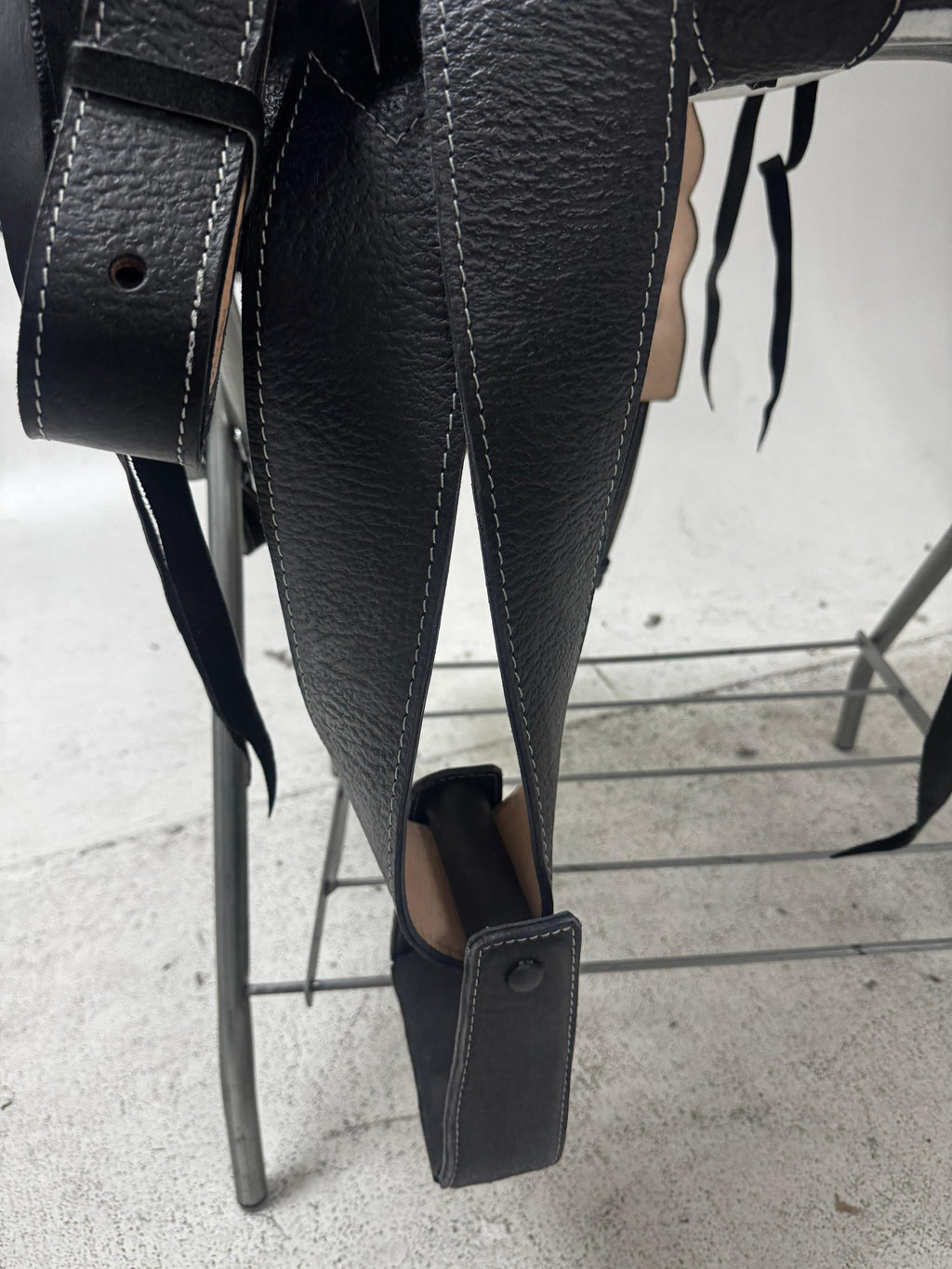 Charro Saddle – All Black Leather with Suede Seat (15.5”) “El Sombra”