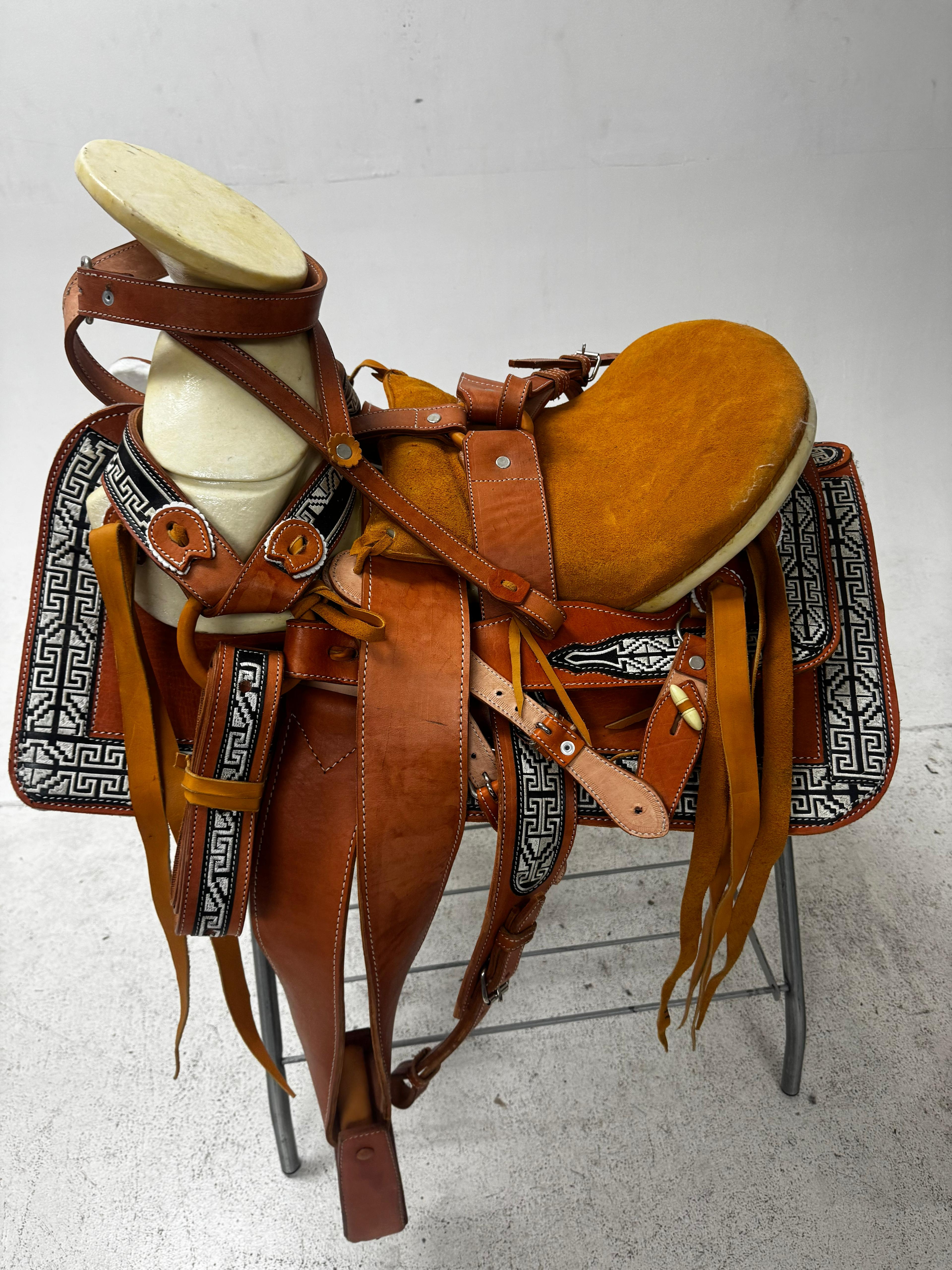 Charro Saddle – Tan Leather with Mustard Suede Seat (15.5”) “El Dorado”