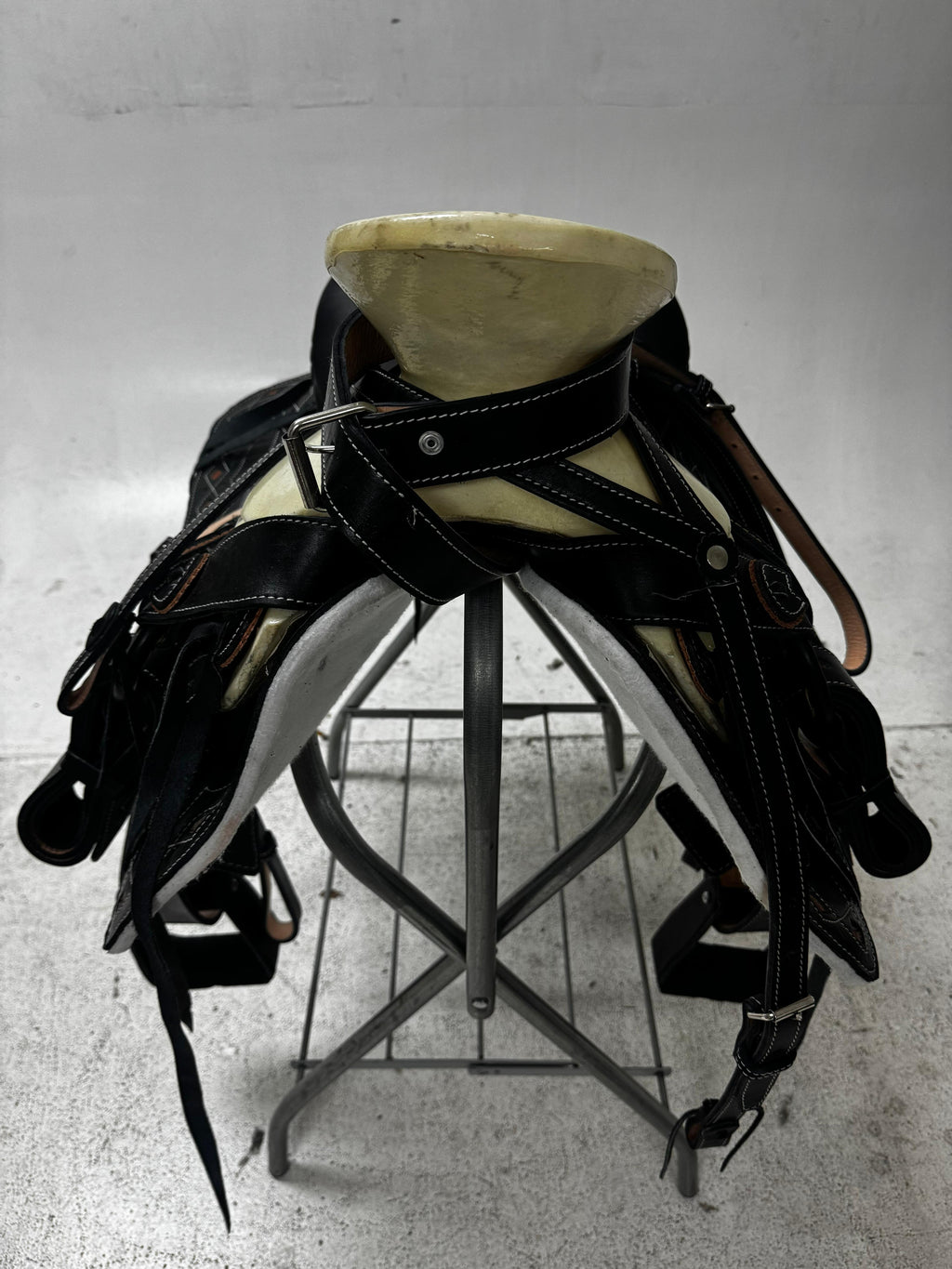 Charro Saddle – Black Leather with Burnt Orange Diamond Accents (15.5”) “El Guerrero”