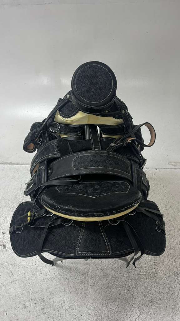 Charro Saddle – Black “La Sombra Elegante” Edition (15.5”)