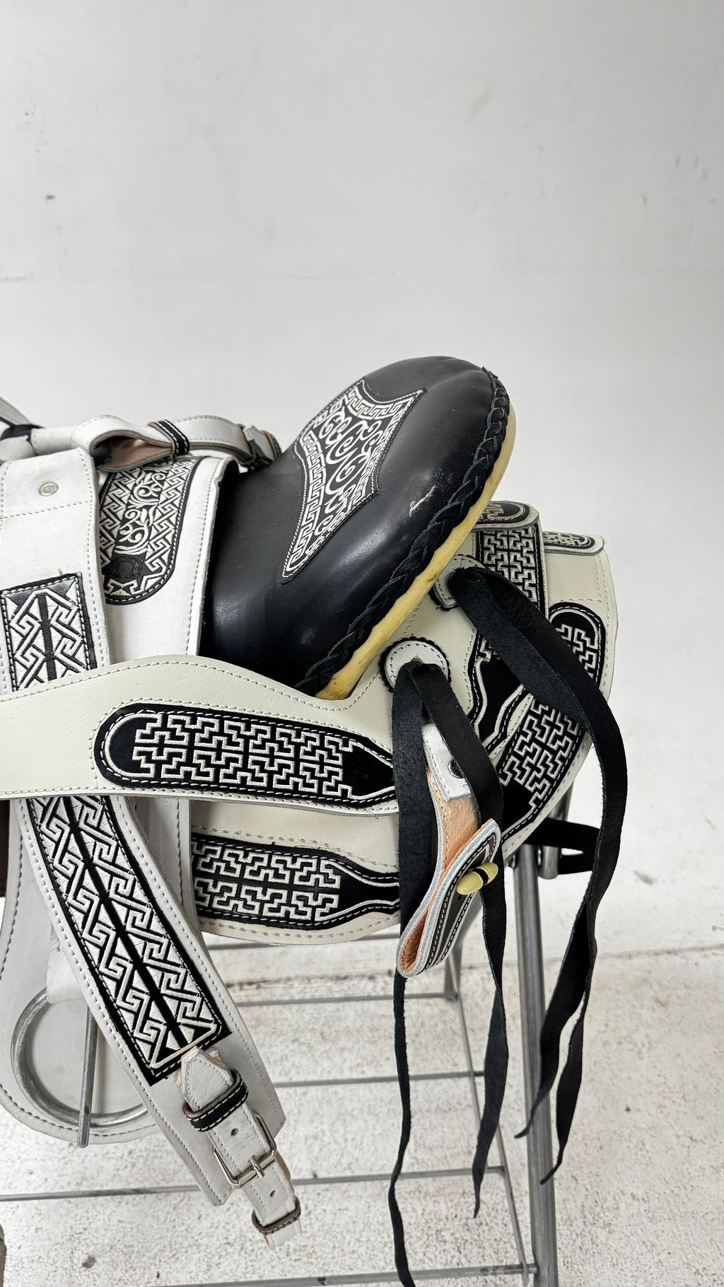 Charro Saddle – White Leather with Black Greca Embroidery (15.5”) “El Guerrero"