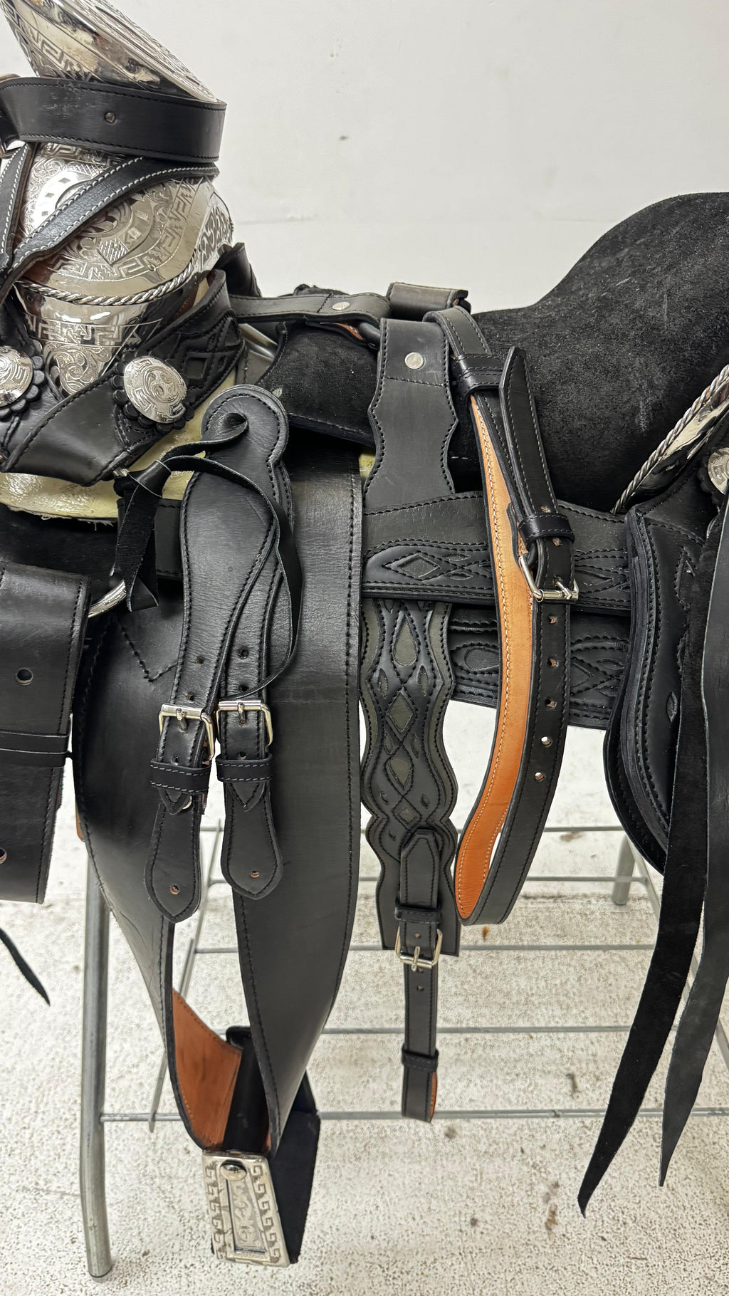 Charro Saddle – All Black/Leather/Silver Engraved Accents (15.5”)