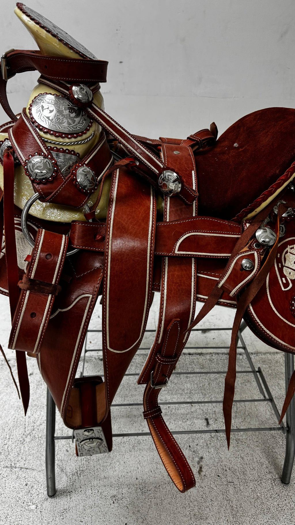Charro Saddle – Chestnut/Piteada/Leather/Silver Accents (15.5”)
