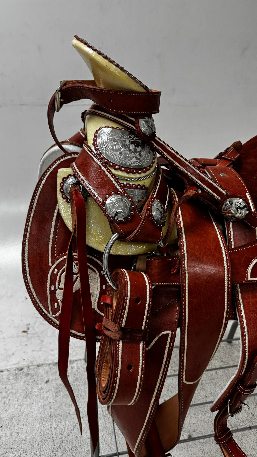 Charro Saddle – Chestnut/Piteada/Leather/Silver Accents (15.5”)