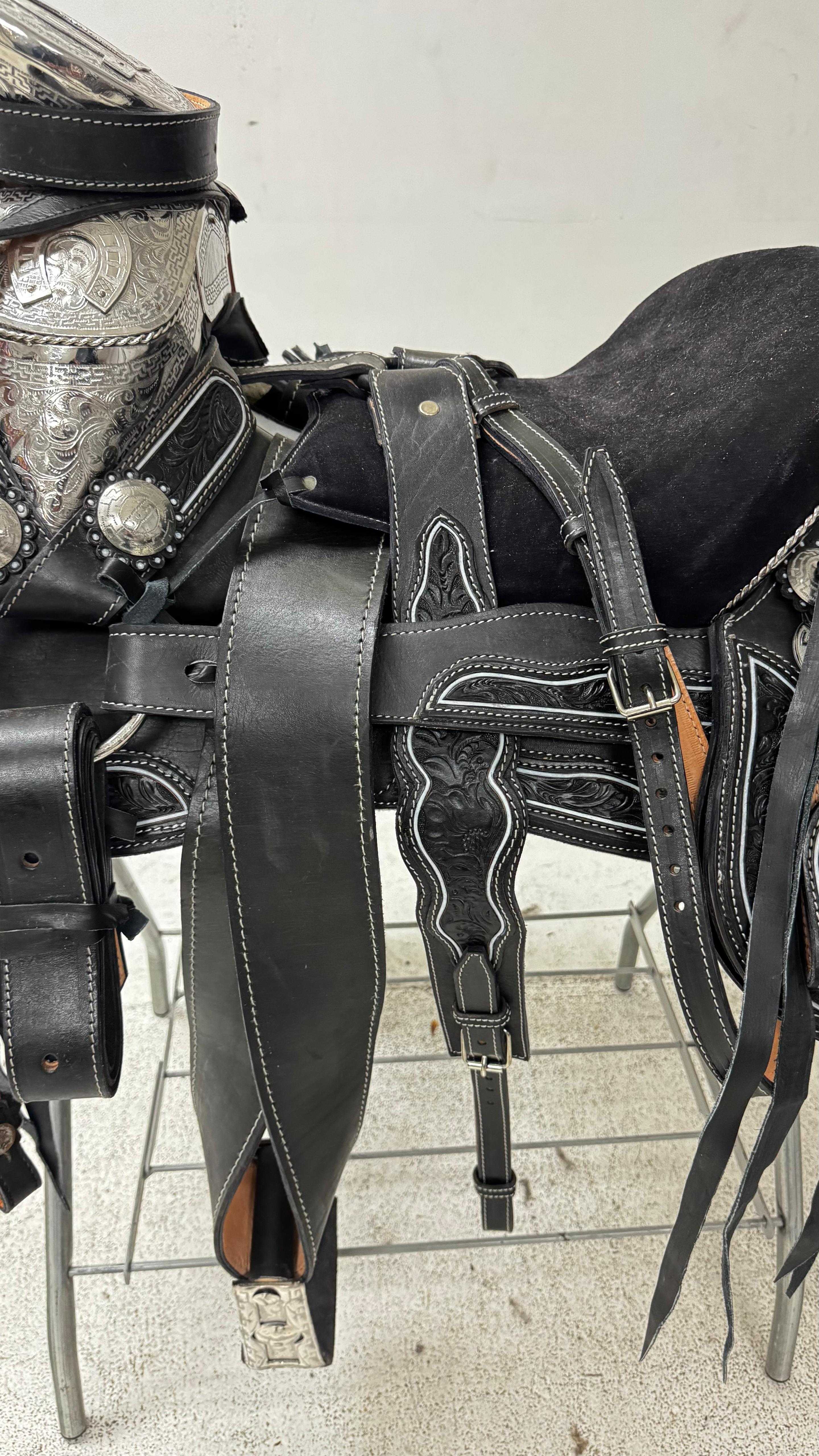 Charro Saddle – Black Leather with Suede Seat & Silver Engraved Details (15.5”)