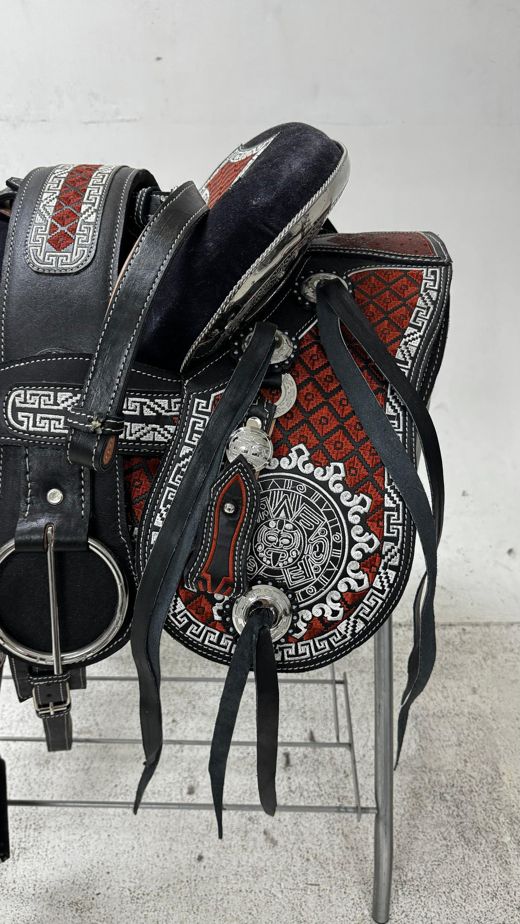 Charro Saddle – Black/Red/Bordada/Leather/Silver Accents (15.5”)