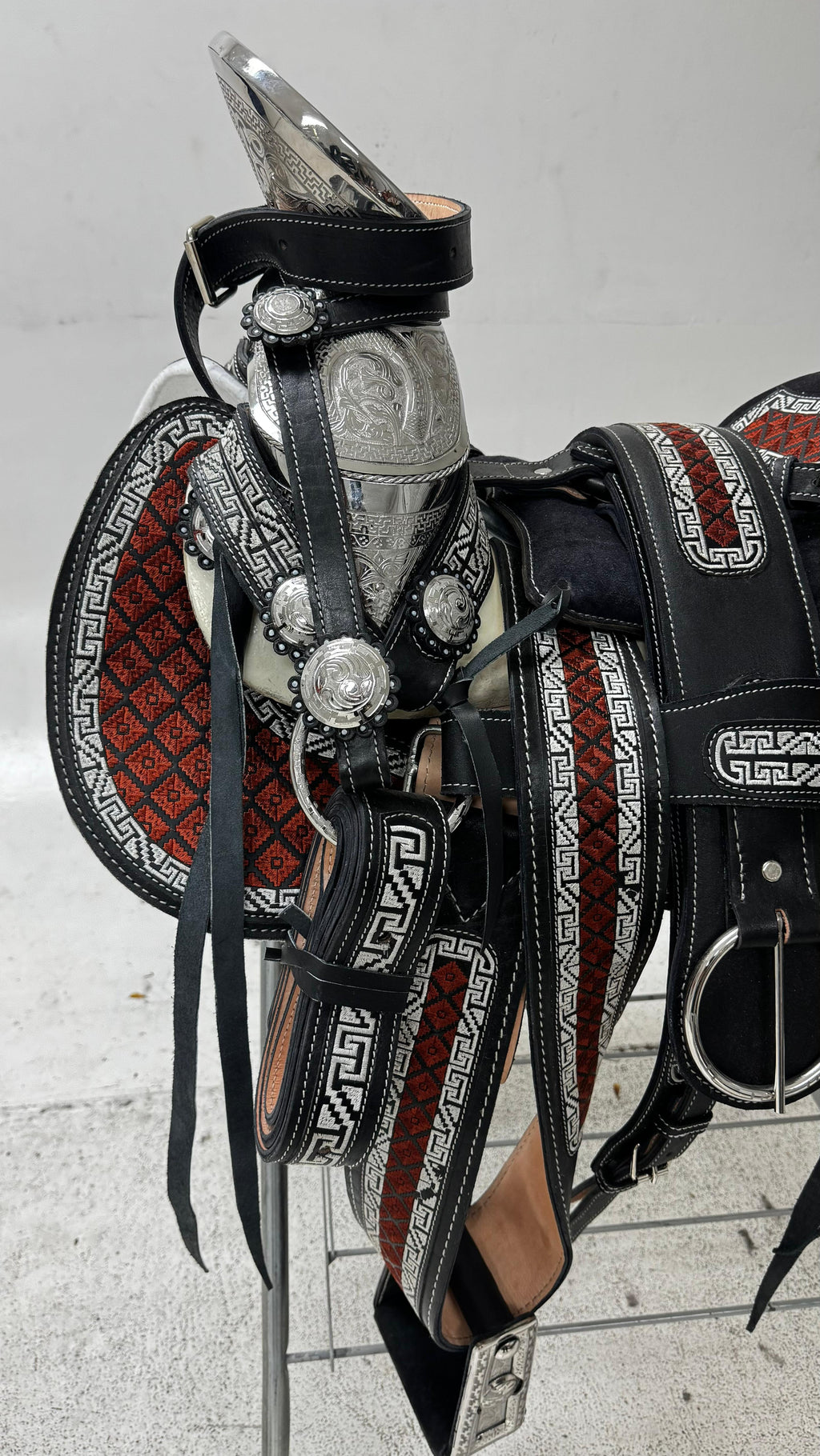 Charro Saddle – Black/Red/Bordada/Leather/Silver Accents (15.5”)