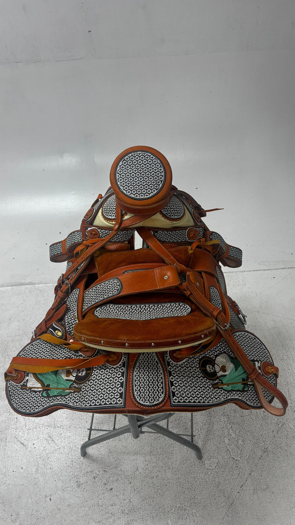 Charro Saddle – Tan Leather with Embroidered Pattern (15.5”) “El Guerrero”