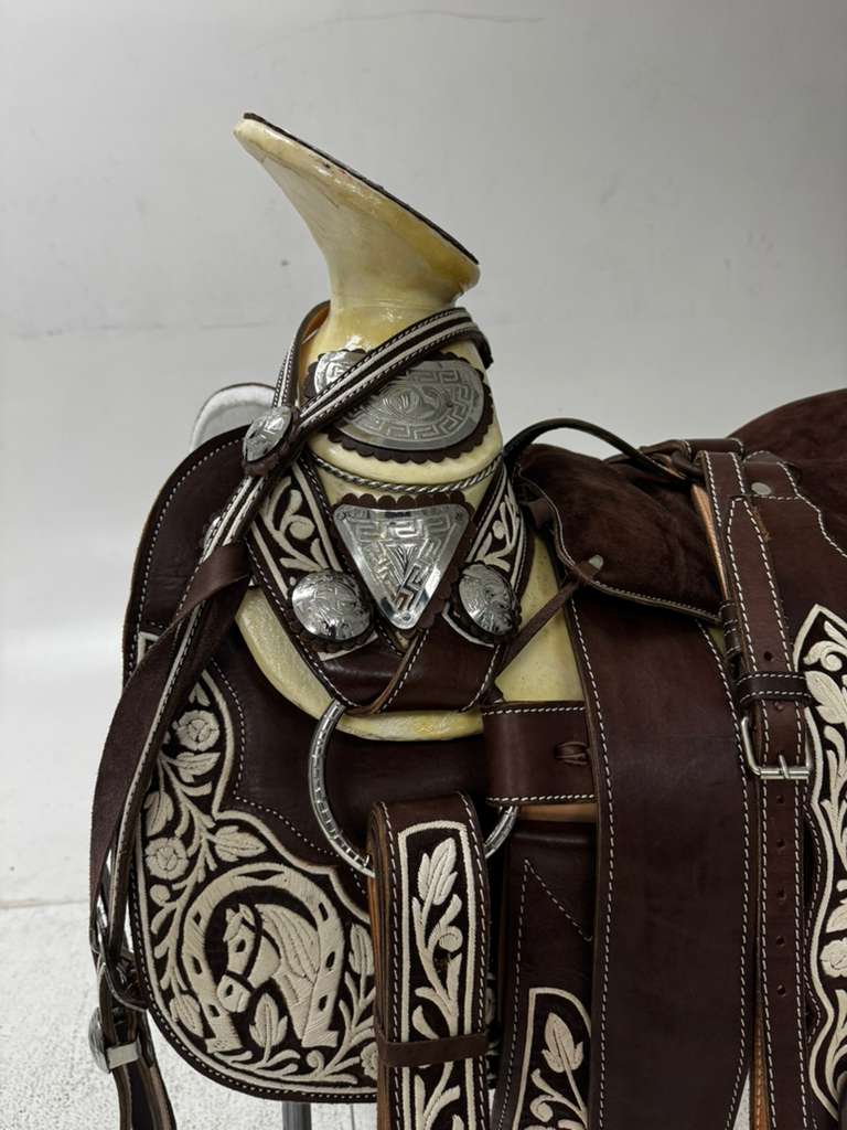 Charro Saddle – Dark Chocolate Leather Piteada Floral Embroidery (15.5”)